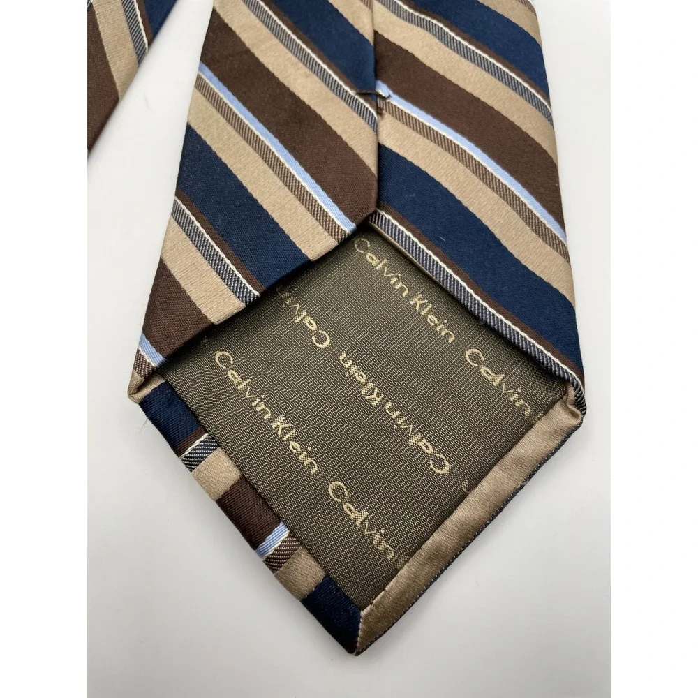 Calvin Klein Mens Silk Necktie Brown Navy Blue Tan Striped Classic Designer Tie